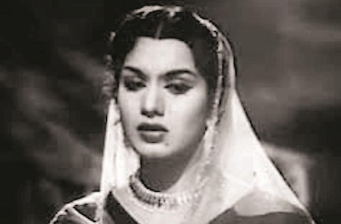 Charming actress Shyama. Photo: INN.