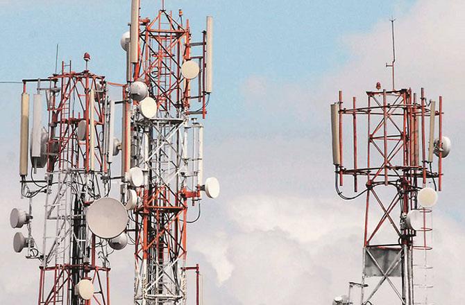 Claim to promote telecom services across the country. Photo: File photo