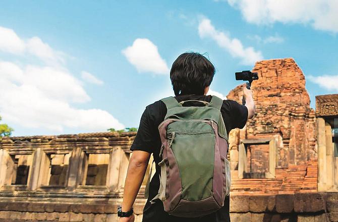 If the entertainment is purposeful, one gets familiar with different situations, civilizations and cultures of human history. Photo: INN
