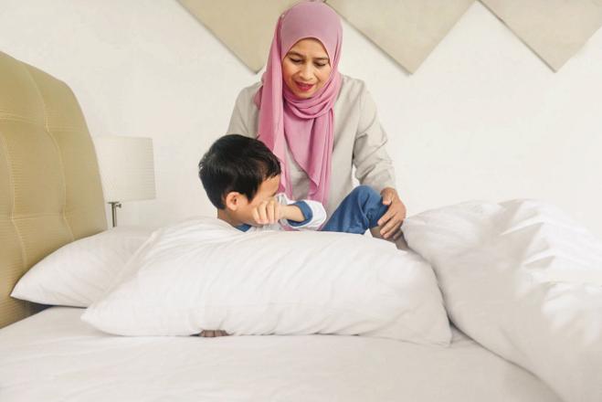 Getting up early in the morning is difficult for children, but it is also important to teach them the importance of this time. Photo: INN