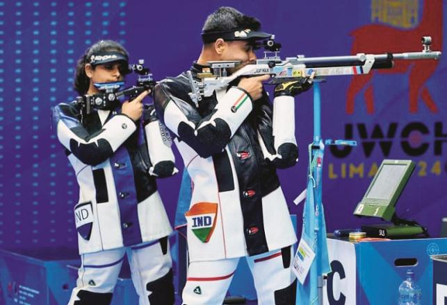 The mixed team can be seen in action at the Junior World Championships. Photo: INN