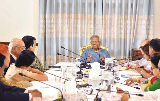 The head of the Interim Government of Bangladesh (Chief Adviser) Dr. Yunus speaking in a meeting. Photo: INN