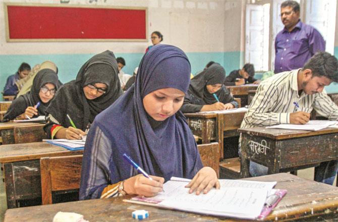 Students of Urdu medium schools will be taught by Marathi and English medium teachers.  Photo: INN