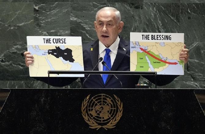 Israeli Prime Minister Netanyahu showing the map during his speech. Photo: PTI