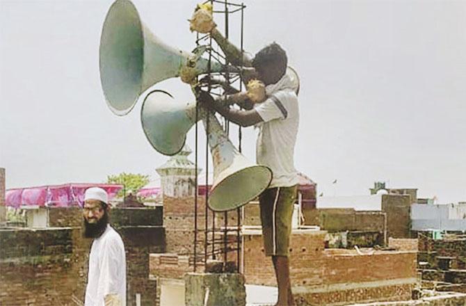 Delhi`s BJP government is also now eyeing loudspeakers!