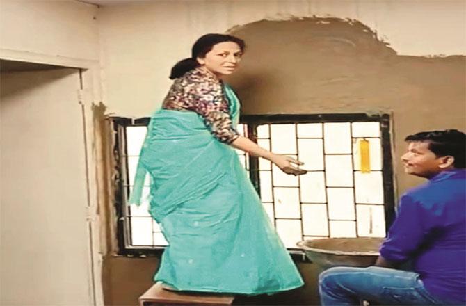 College principal Pratyush Vatsala was applying dung on the walls