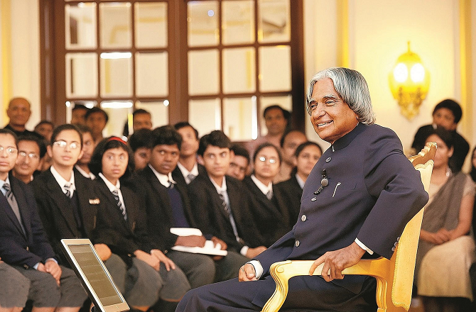 In his interaction with the students, Dr. APJ Abdul Kalam spoke on topics like education, dreams, values and science. He emphasized on achieving success that serves the nation. Photo: INN