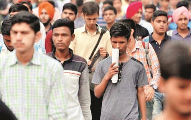 The unemployment rate in the country is becoming alarming. Photo: INN