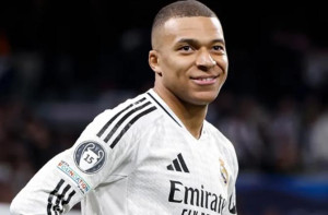ایمباپے کی چیمپئن فٹبال لیگ میچ میں شرکت مشکوک،  ریئل میڈرڈ کے لئے مشکلات