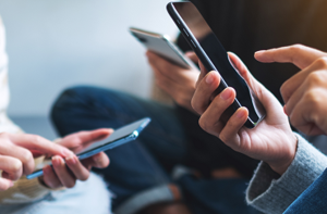 نیویارک میں سوشل میڈیا پلیٹ فارمز کیلئے ذہنی صحت سے متعلق وارننگ دینا لازمی قرار