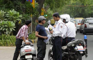 شہرومضافات میں بائیک ٹیکسی کا لائسنس منسوخ کرنے پر غور، بدھ کو میٹنگ طلب