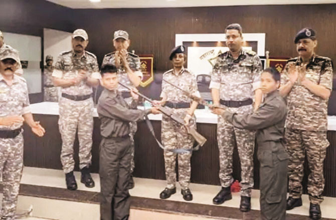  گڈ چرولی میں ۱۱؍ کٹر ماؤنوازوں نے ہتھیار ڈال دئیے