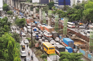 گھوڑ بندرکے گائے مکھ روڈ کی مرمت کا کام شروع ہونے پرپھرٹریفک جام کا اندیشہ 