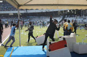 کولکاتا: میسی کو نہ دیکھ پانے پرمداح برہم، منتظم گرفتار، وزیراعلیٰ کا اظہارافسوس