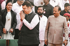 باربارلاڈلی بہن کی مخالفت مت کروورنہ گھر بیٹھنا پڑے گا