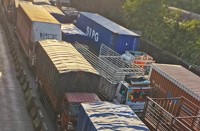 ممبئی۔ناسک شاہراہ پر ۳؍روزہ بھاری جام کا خدشہ!