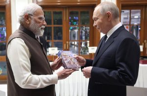 آسام ٹی، چاندی کا گھوڑا، ٹی سیٹ، گیتا، کشمیری زعفران: مودی کا پوتن کو تحفہ