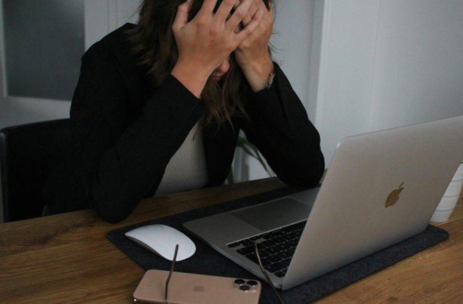 حق انقطاع رابطہ: ۲۵؍ ممالک میں نافذ ہے، کیا ہندوستان میں ممکن ہے؟