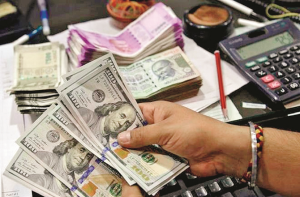 روپے کی گراوٹ برقرار، مہنگائی بڑھنے کا امکان