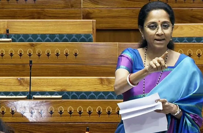 NCP leader Supriya Sule presenting the bill in Parliament. Photo: INN