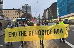 سویڈن: نوبیل عشائیہ کے دوران اسرائیل اور امریکہ کے خلاف شدید احتجاج