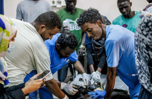 سوڈان: جنگ کے دوران ۲۰۰؍ سے زائد طبی کارکن جاں بحق، سیکڑوں زخمی 