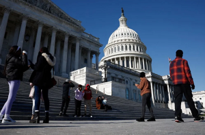 امریکہ میں داخلے کیلئے سیاحوں کوسوشل میڈیا کی ۵؍ سال کی سرگرمی ظاہر کرنی ہوگی