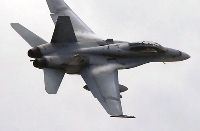 The situation became more tense with the flight of American warplanes. Picture: INN