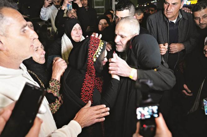 Hussain Nasr is free after 22 years.  He met his two daughters for the first time since his release on Friday. Photo: INN