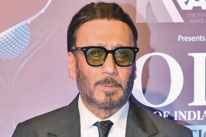 Jackie Shroff owns the unique style. Photo: INN