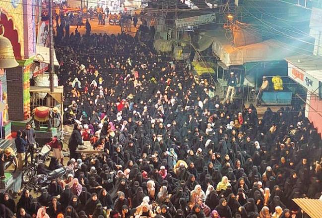 A large number of women also arrived. Photo: INN