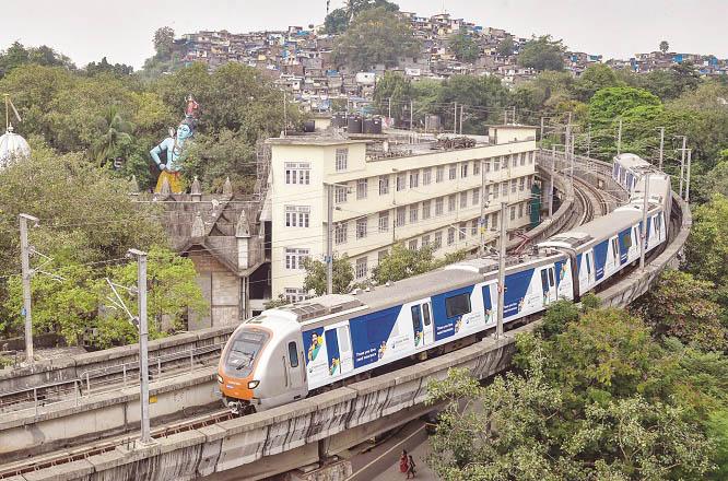 These pictures reflect the changing image and development of Mumbai. Photo: INN
