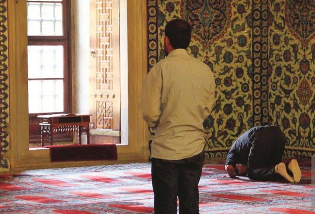 Efforts should be made to spend every moment of the month of Sha`ban in good deeds and worship. Photo: INN