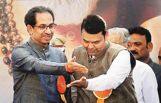 Devendra Fadnavis (right) is now in revenge mode.  Photo: INN