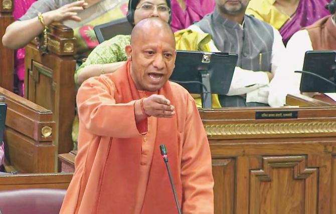 Yogi Adityanath targeting Urdu and Muslims in the name of Samajwadi Party in Uttar Pradesh Assembly. Photo: INN