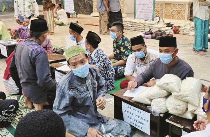 Many problems of the society can be solved through the collective system of Zakat. Photo: INN