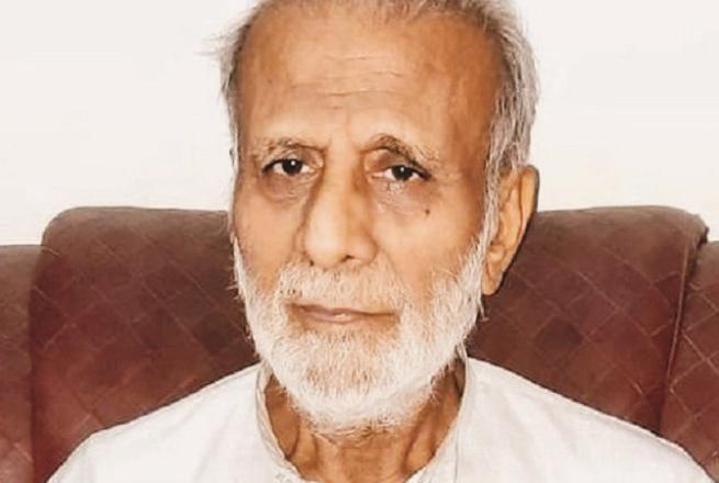 When did Khirad Faizabadi sow the seed of poetry in the budding mind of Aleem Naqvi, maybe even Aleem Naqvi did not know about it, he kept his poetic taste hidden from the people. Photo: INN