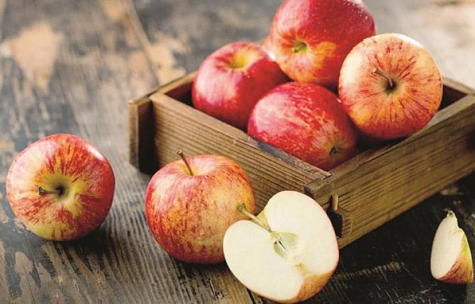 Apples are rich in antioxidants, vitamins and fiber. Photo: INN