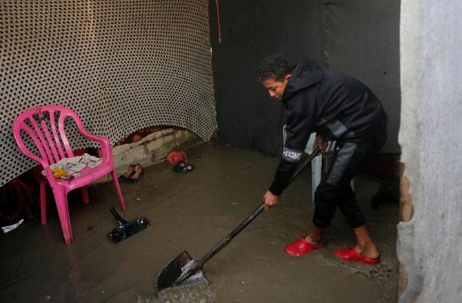Flooding of tents in Gaza is also destroying the only source of shelter for Palestinians. Photo: X