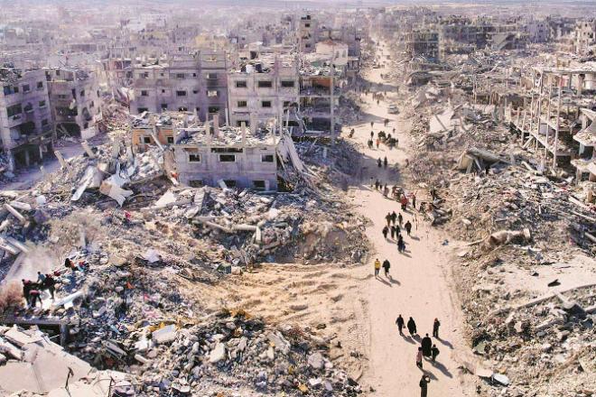 Since the announcement of the cease-fire, the Palestinians have been looting in Gaza and other areas, but nothing was safe here, the whole city of Pura has been destroyed and looted. This picture is of Gaza City. Photo: INN