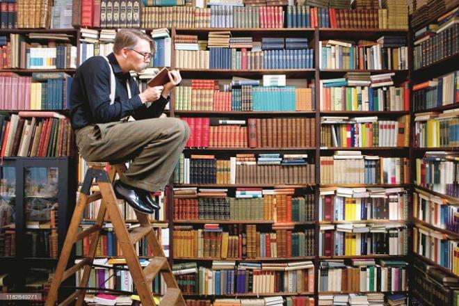 Whether the literature belongs to a country or a nation, whether its writer is a man or a woman, in it we will find the expression of human feelings, thoughts and emotions. Photo: INN