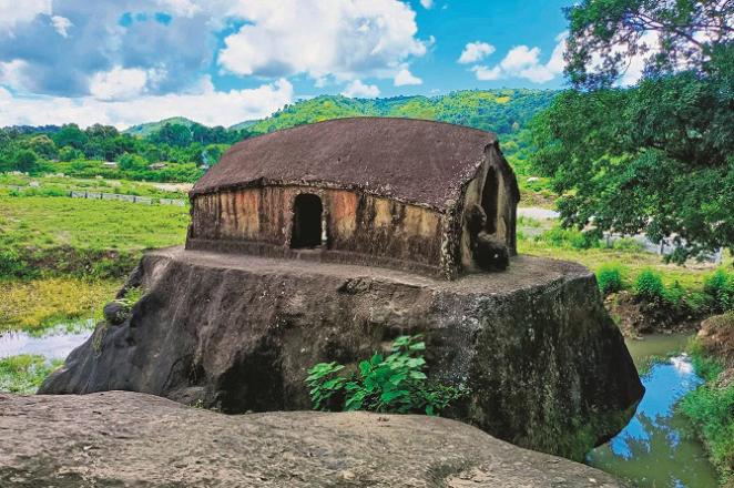 A stone-built house in Maibang. Photo: INN