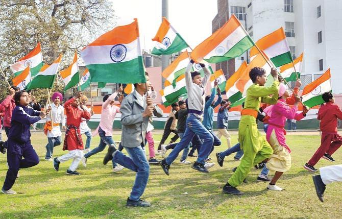 To celebrate the Republic Day, various events are organized in schools and educational institutions in which students of all ages participate with enthusiasm and celebrate. Photo: INN