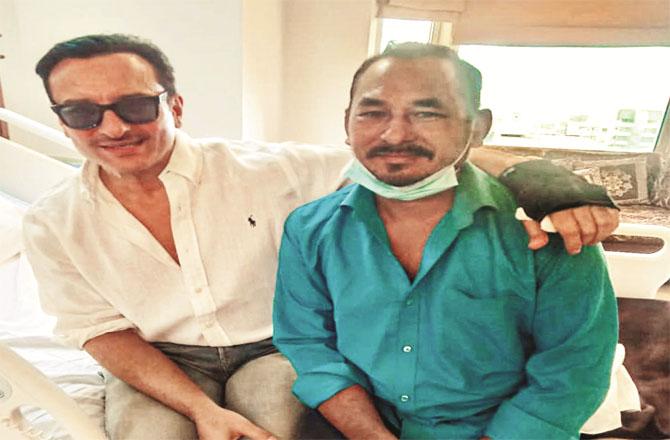 Saif Ali Khan with auto driver Bhajan Lal