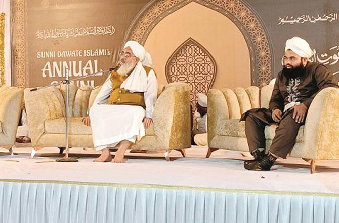 Ameer Sunni Dawat-e-Islami Maulana Shakir Noori speaking in Mumbra. Photo: INN