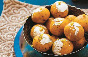 آج کا پکوان: بیسن کے لڈو