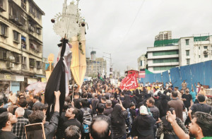 جلوس عاشورہ، تعزیہ داری اور ہزاروں لیٹر شربت کی تقسیم میں نوجوان پیش پیش 