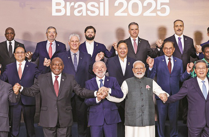 The heads of the BRICS countries can be seen together. Photo: Agency
