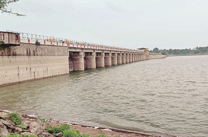 The water level of the Garna Dam has increased rapidly in the past few days and is now 50 percent full. Photo: INN