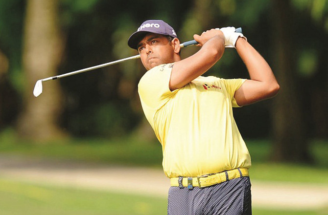 Anirban Lehri playing golf. Photo: INN